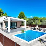 Regina Villa Bibinje