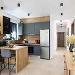 Regina Villa