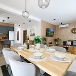 Regina Villa