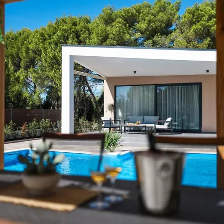 Villa Regina *