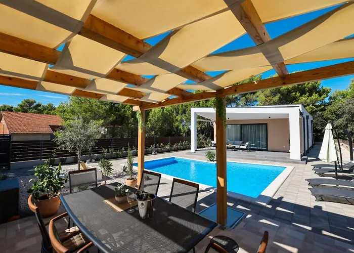 Villa Regina *