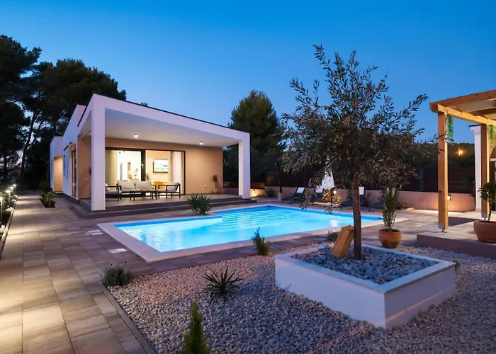 Regina Villa