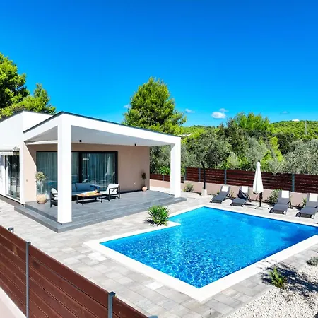 Regina Villa Bibinje