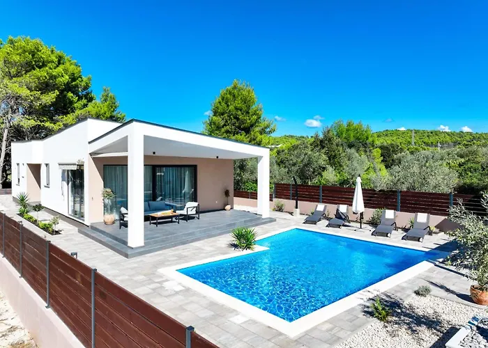 Regina Villa Bibinje